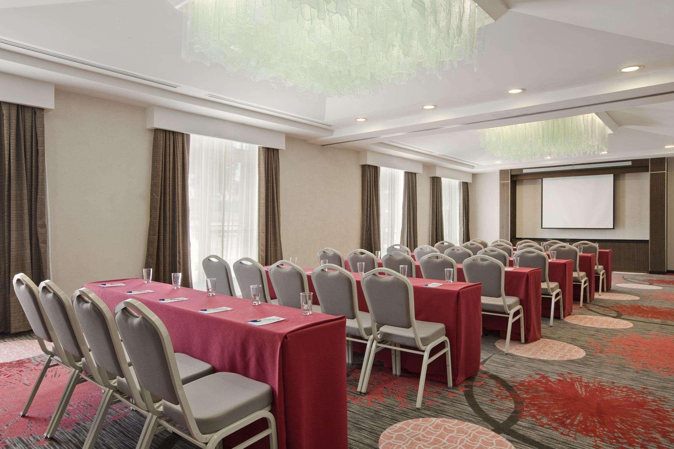 Hilton Garden Inn Tuxtla Gutiérrez Afaceri foto