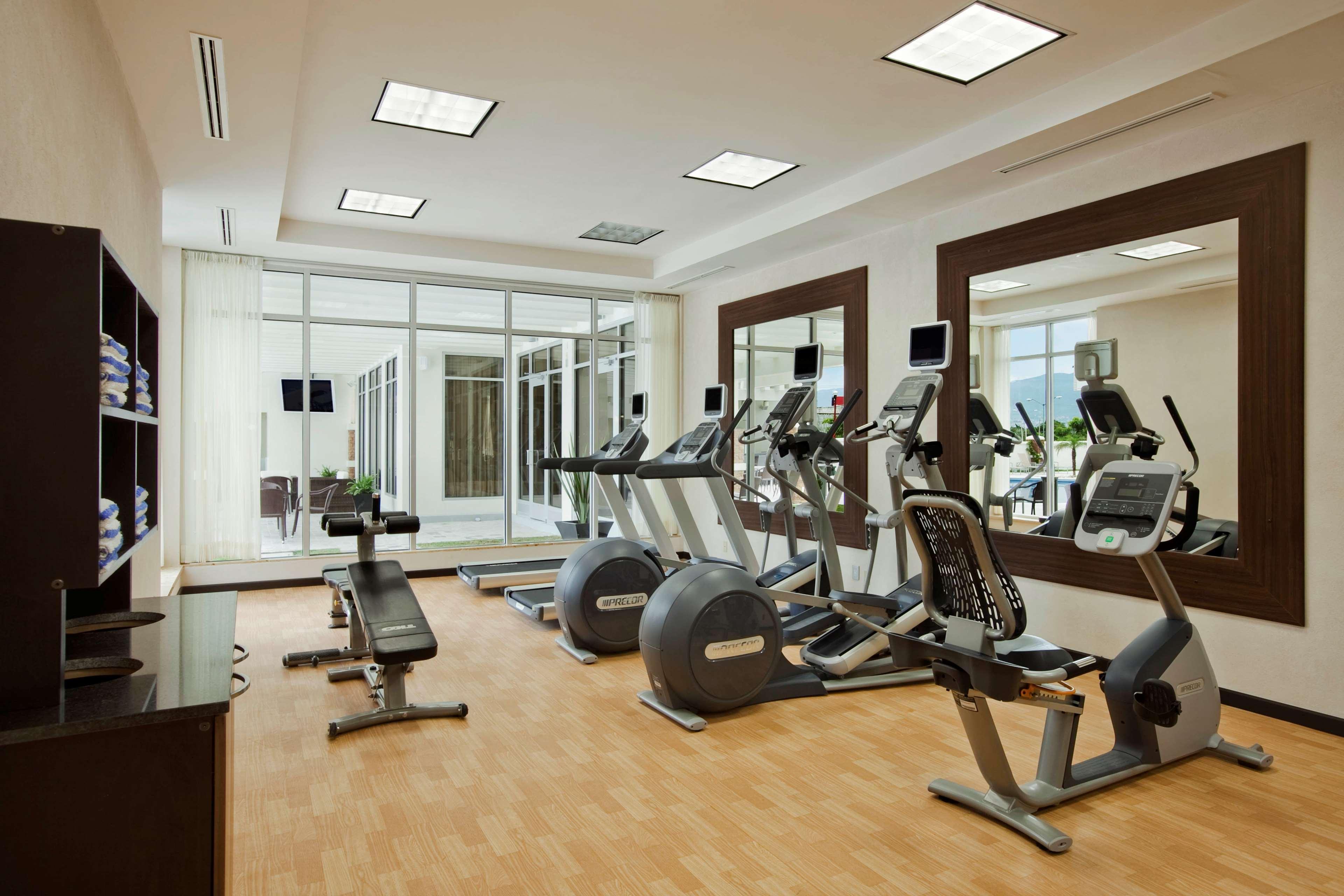Hilton Garden Inn Tuxtla Gutiérrez Facilități foto